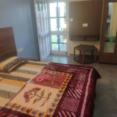 Tree Valley Homestay Chail Esterno foto