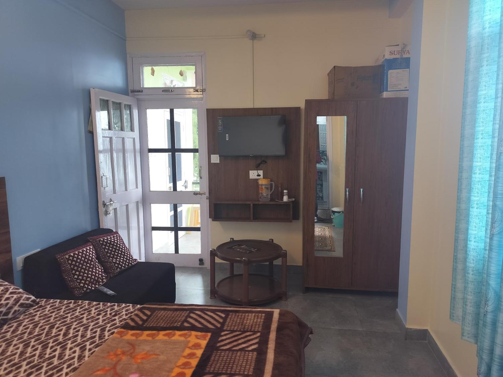 Tree Valley Homestay Chail Esterno foto