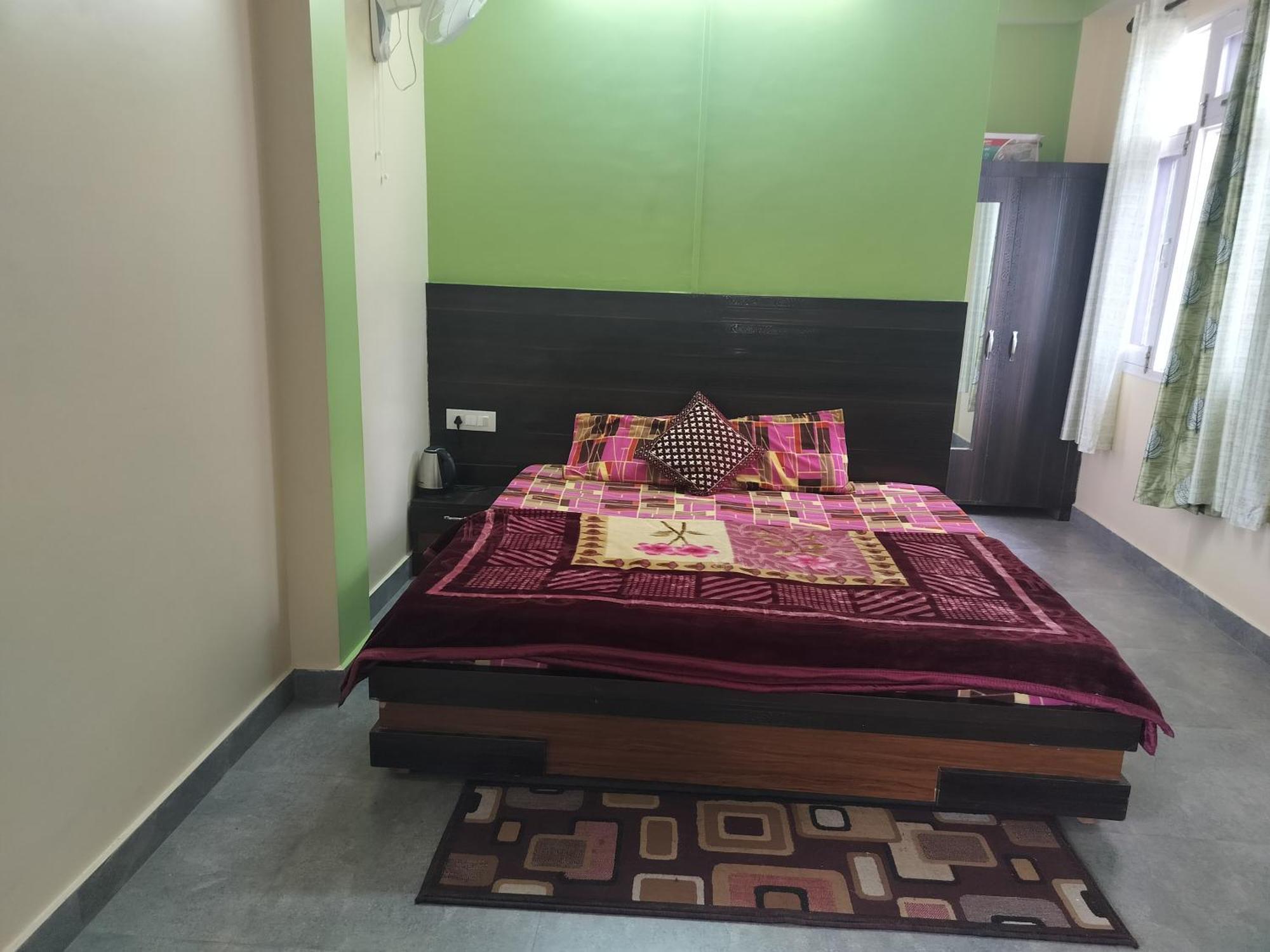 Tree Valley Homestay Chail Esterno foto