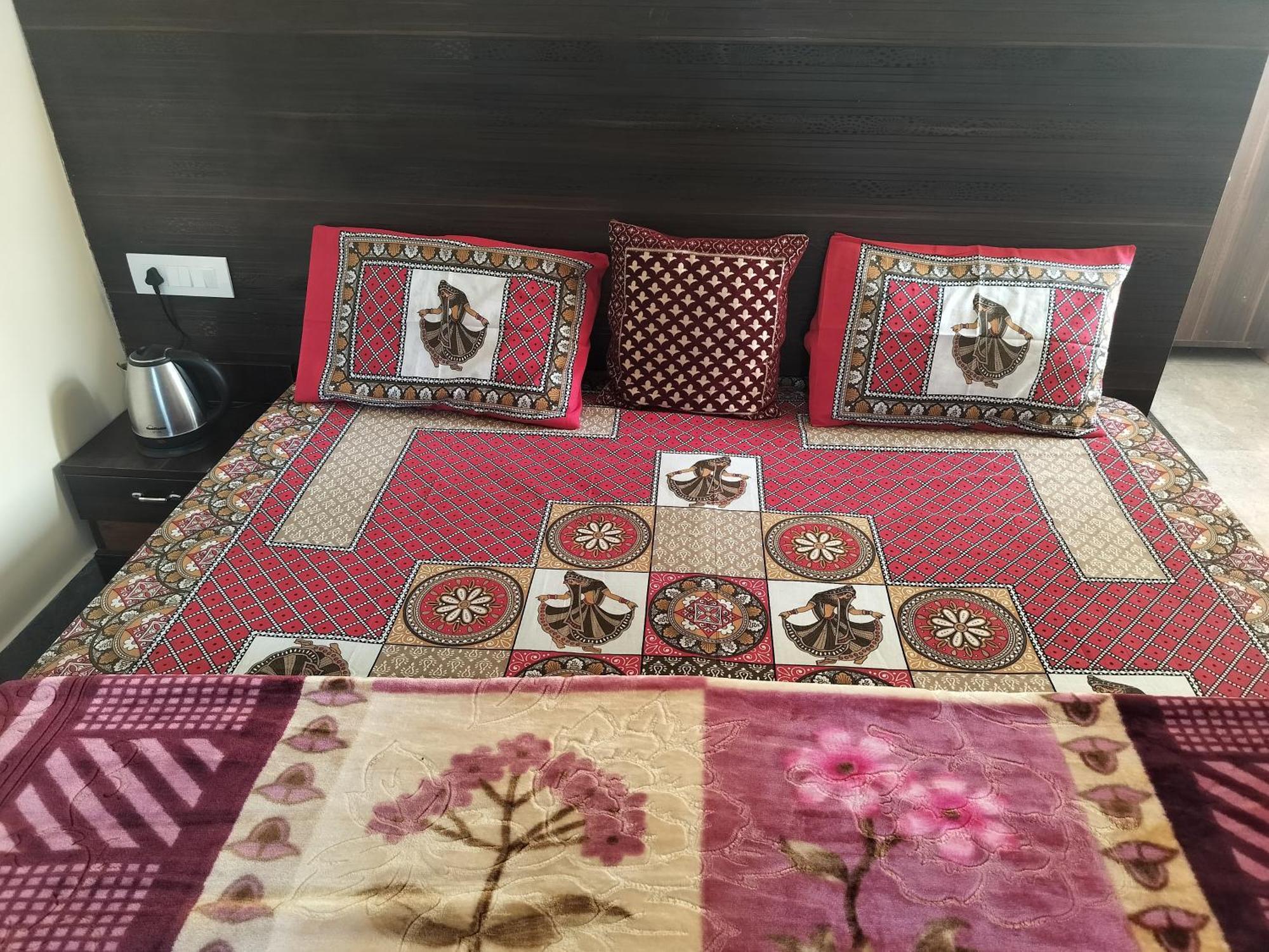 Tree Valley Homestay Chail Esterno foto