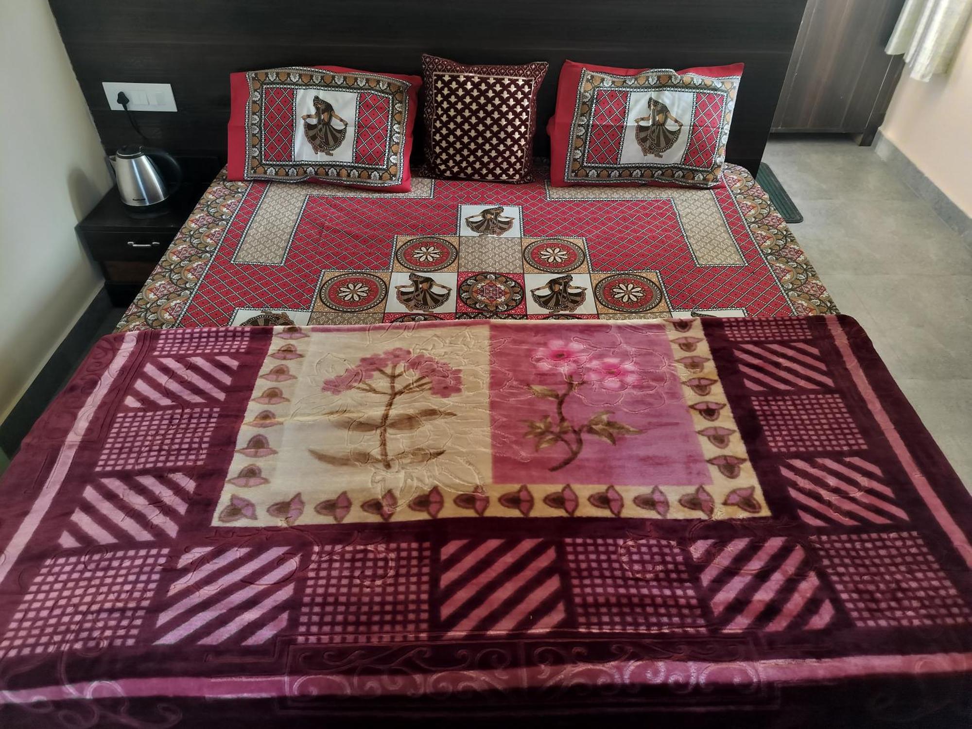 Tree Valley Homestay Chail Esterno foto